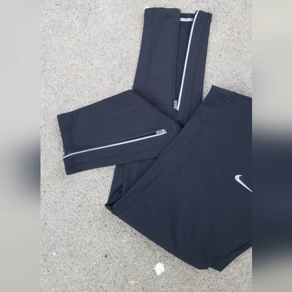 Nike Women's Dri Fit Leggings - Picture 2 of 8